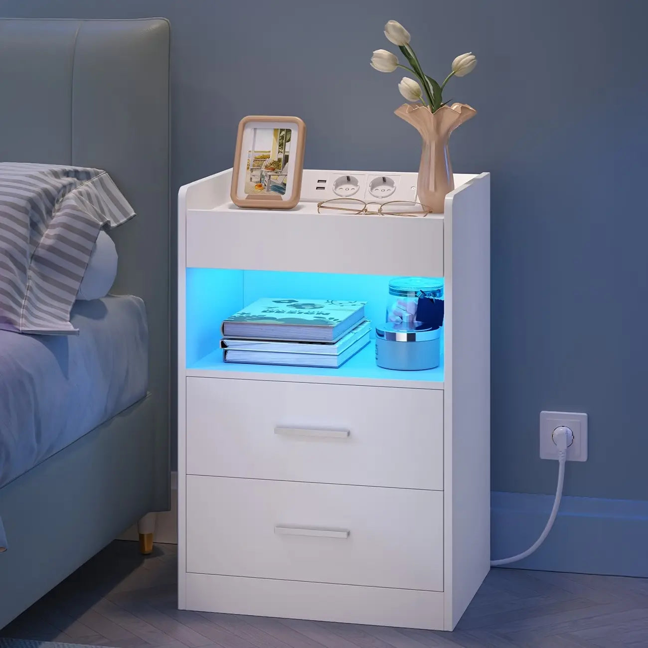 Table de chevet moderne design LED en bois blanche