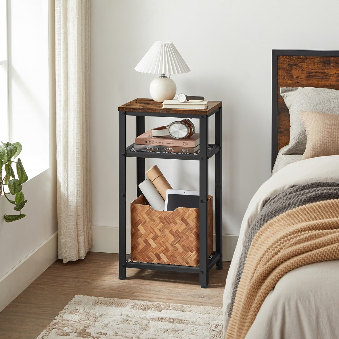 Table de chevet vintage industrielle haute en bois